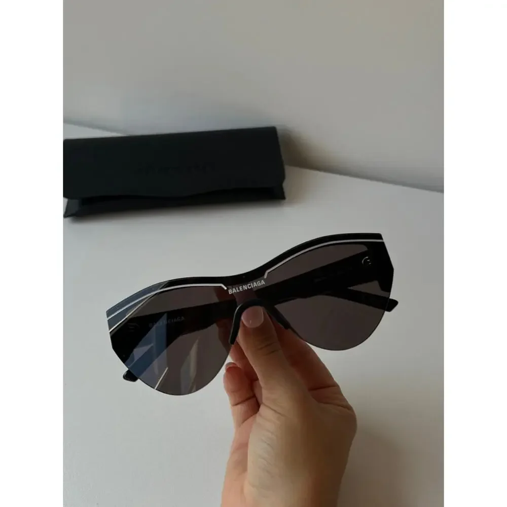 NEW Balenciaga BB0004S Ski Shield Sunglasses in Black - Picture 4 of 8